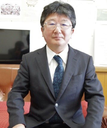 教務主任 高木 榮司 先生