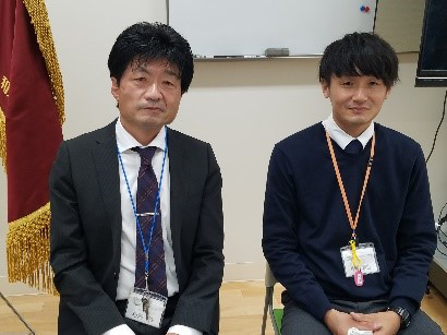 (左)杉前洋校長先生 (右)学力向上担当 竹邊智也教諭